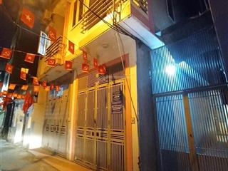 Bán nhà 6 tầng 35m2  tam trinh  hoàng mai  giá 7,6 tỷ