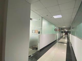 Văn phòng đã hoàn thiện nội thất, giá chỉ hơn 3 tỷ