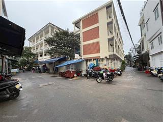 Nhà 3,5 tầng  lô góc 2 mặt kiệt ô tô lê đình lý  vị trí rất đẹp, kinh doanhbuôn bán tốt
giá 6tỷ6