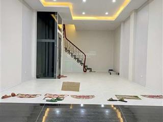 Chính chủ tôi bán nhà riêng phân lô 35m2 chỉ 6 tỷ 1 nhà ra phố lớn