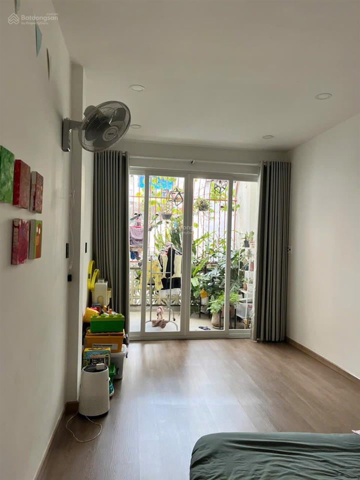 Bán nhanh nhà trung tâm quận 1 đường trần khắc chân, phường tân định. nội thất cao cấp như hình