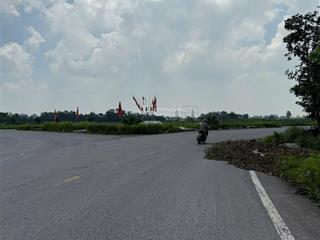 Trục chính phạm tu tân hương phổ yên mt 5,7m giá 2,3 tỷ. cần bán 125m toàn bộ tc