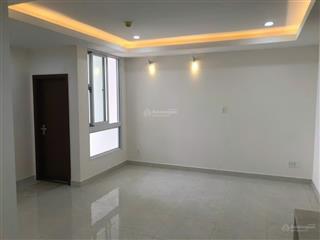 Bán chung cư remax plaza q. 6, 82m2  2pn  2wc. giá 2,8 tỷ thương lượng,  0981 674 ***
