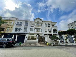 Villa nam đô phú mỹ hưng mặt tiền đường lớn vị trí đẹp gần ngay công viên cần tìm chủ nhân mới