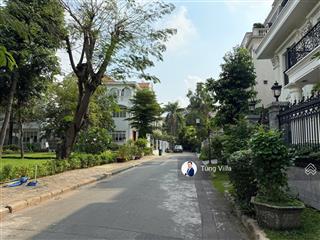 Lô đất biệt thự phú mỹ hưng cần chuyển nhượng nhanh giá tốt nhất vị trí gần công viên 252m2