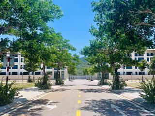 Bán lô đất trong khu đô thị cát tiến. dt 100m2 (5x20m). giá 2,2 tỷ