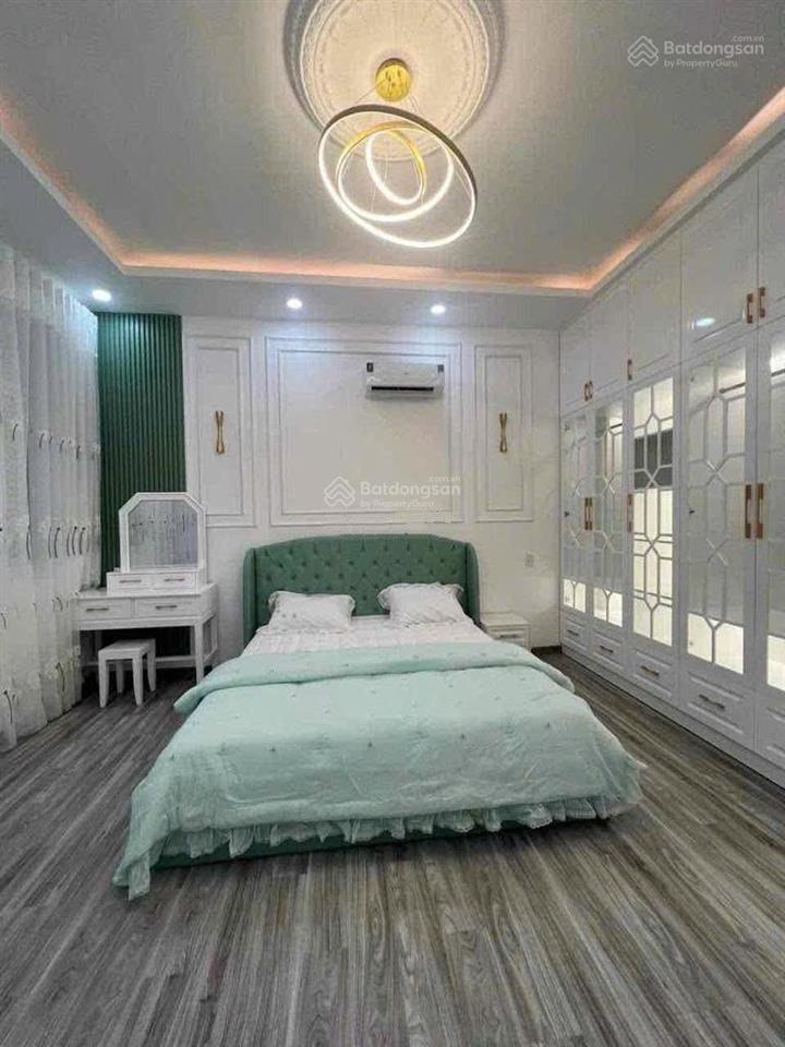 Gấp lắm anh chị ơi em cần bán nhà giá 3tỷ390/81m2 đường lê đại hành  quận 11 gần bệnh viện chợ rẫy