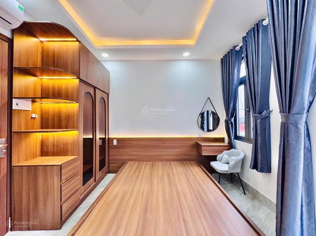 Siêu phẩm cập bến 101,2m2 đường lê văn hưu, bến nghé, quận 1, cạnh ubnd quận 1