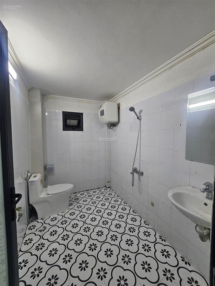 Hàng hiếm 7,9 tỷ, 35m2, 4,13m mặt tiền, ngõ nông, thông võng thị, tây hồ