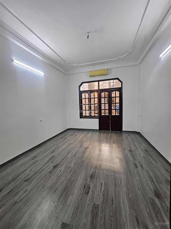 Hàng hiếm 7,9 tỷ, 35m2, 4,13m mặt tiền, ngõ nông, thông võng thị, tây hồ