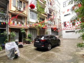 Bán nhà xuân đỉnh, 40m2 4 tầng dân xây, ô tô đỗ cửa, trước nhà sân chơi giá 7,8 tỷ.  0915 748 ***