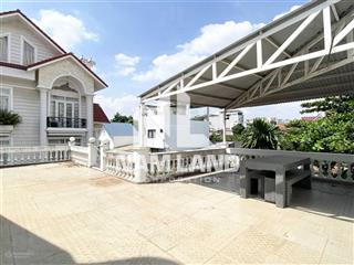 Cho thuê nhà ngang 10m khu sầm uất, 2 lầu, giá chỉ 30 triệu tại đường 5