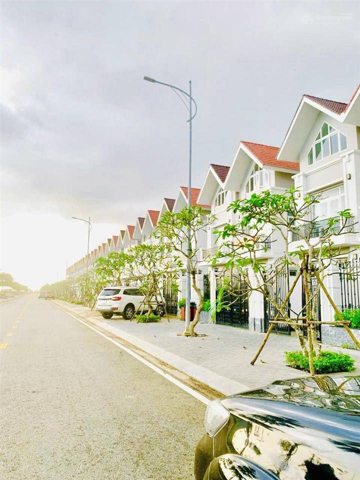 Vịnh an hoà city đường 10m5 đối diện trường học cấp 3 giá chỉ 2 tỷ1 sổ sẵn công chứng