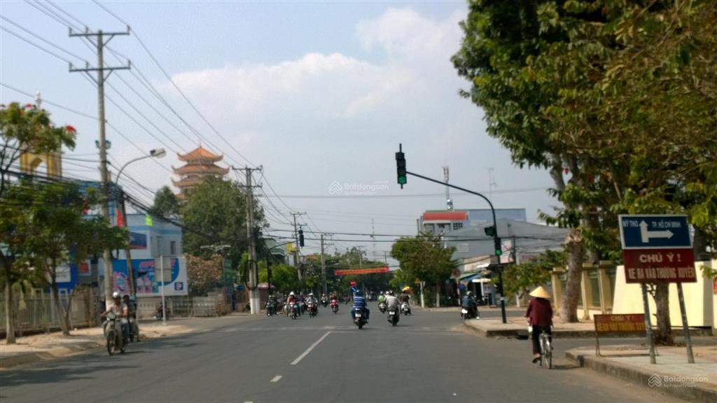 Khuôn đất mt ql50 4500m2 cần giuộc, long an. giá chưa tới 10tr/m2