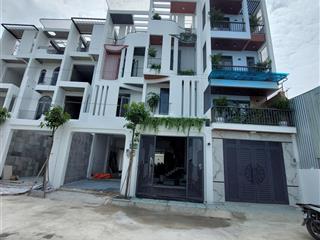 Nhà mới thiết kế đẹp tặng full nội thất,gần trường học,chợ rất tiện.