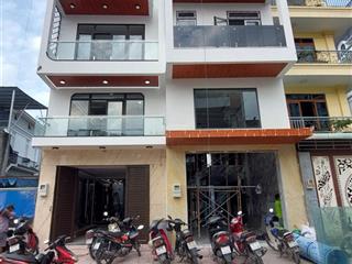Bán gấp! giảm 500 triệu căn nhà vừa hoàn thiện xong,có ô chờ thang máy