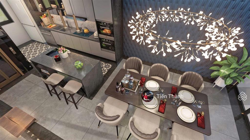 Chính chủ cần bán căn hộ vinhomes nguyễn chí thanh, 90m2, 2pn, tầng cao, view hồ, 11 tỷ. 0963 668 ***