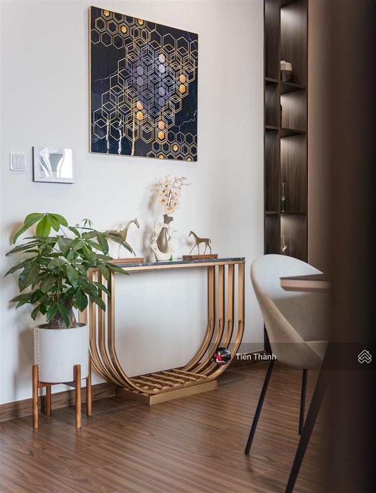 Bán gấp căn hộ hoa hậu watermark 395 llq 115m2, 2pn, tầng cao, view trọn hồ tây, 14 tỷ. 0963 668 ***