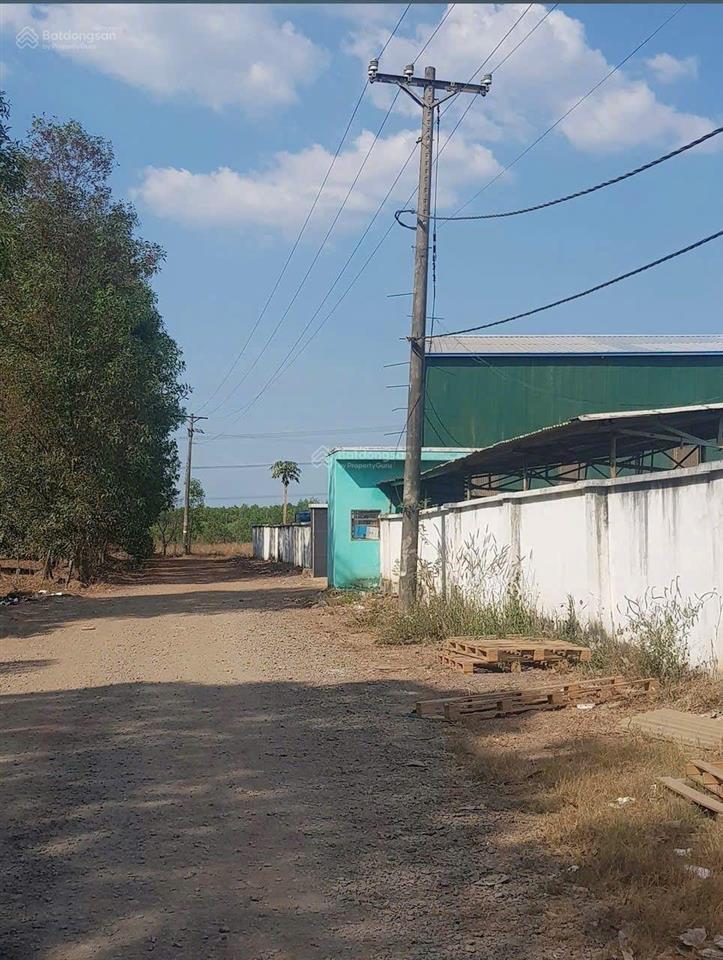 B.án nhà xưởng cụm kcn sông mây.đông nai diện tích đất hơn 40.000m2 ( hơn 4 mẫu) . đất skc đã ho
