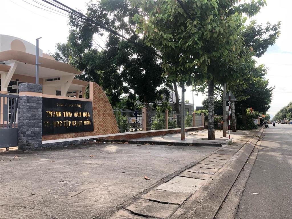 Bán lô đất đẹp thuộc suối nghệ, châu đức. 121 x 40m. sổ riêng sẵn 300m2 thổ cư. đường bê tông