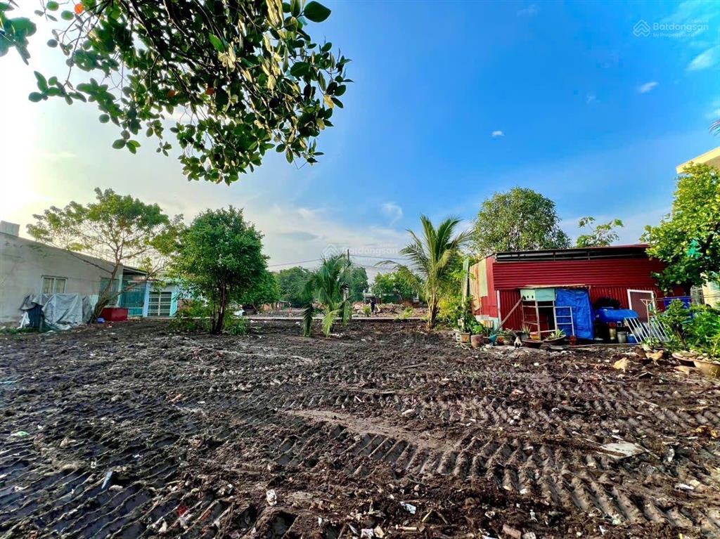 Lô đất biệt thự góc 2 mặt tiền kp2  phường trảng dàiđường bùi trọng nghĩa vào 1/50m diện tích