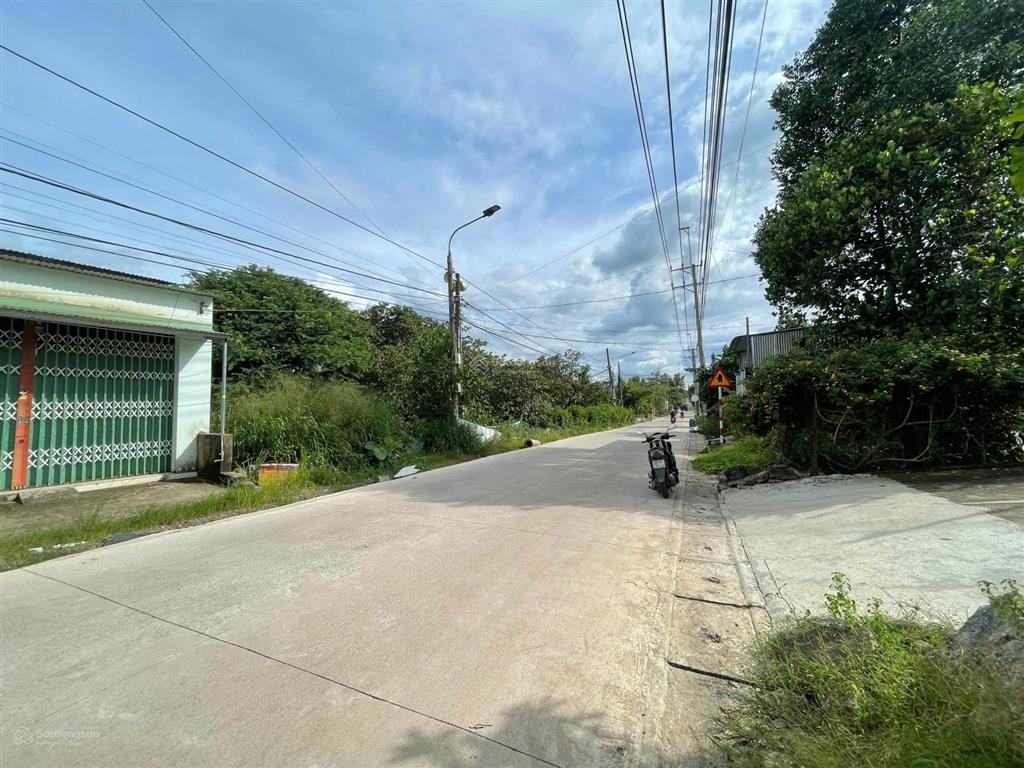 Bán đất mặt tiền đường đinh tiên hoàng. thị trấn trảng bom diện tích 7,3m x 16m vuông vức