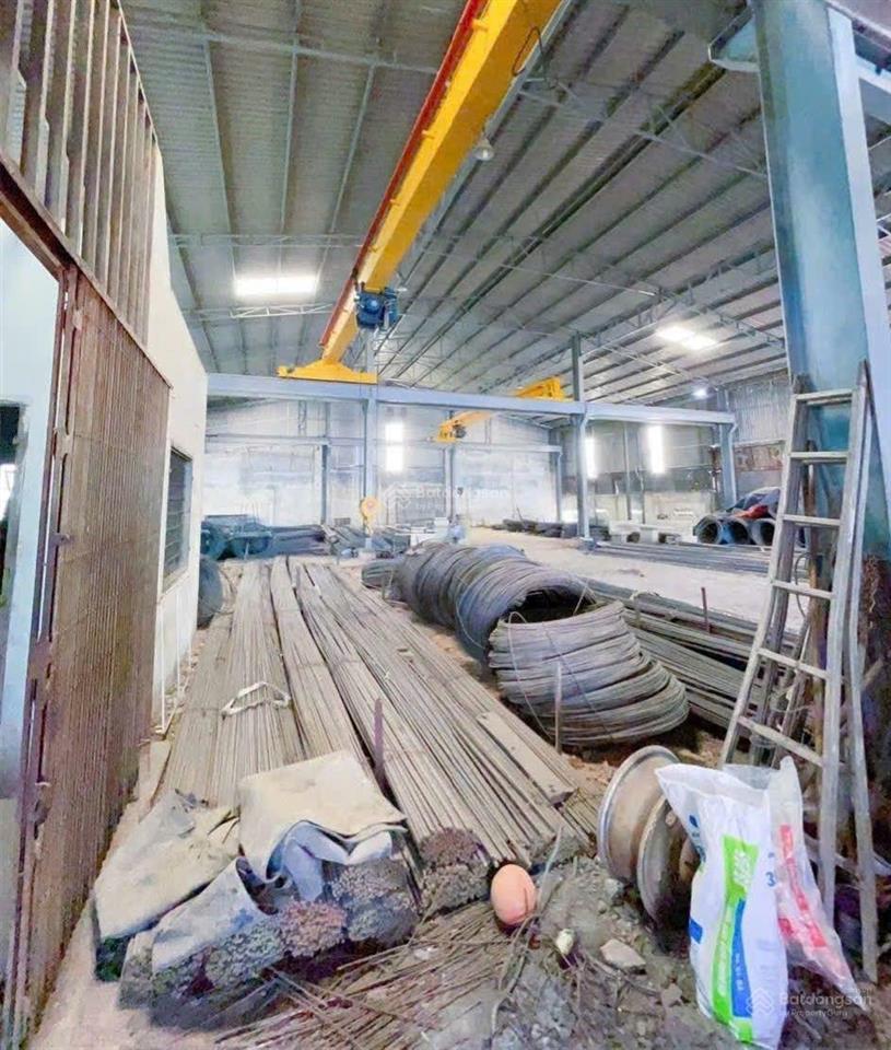 B.an hoặc cho thuê xưởng mặt tiền ql51 long hưng đồng nai.
diện tích (1300 m2). sổ riêng có 640m