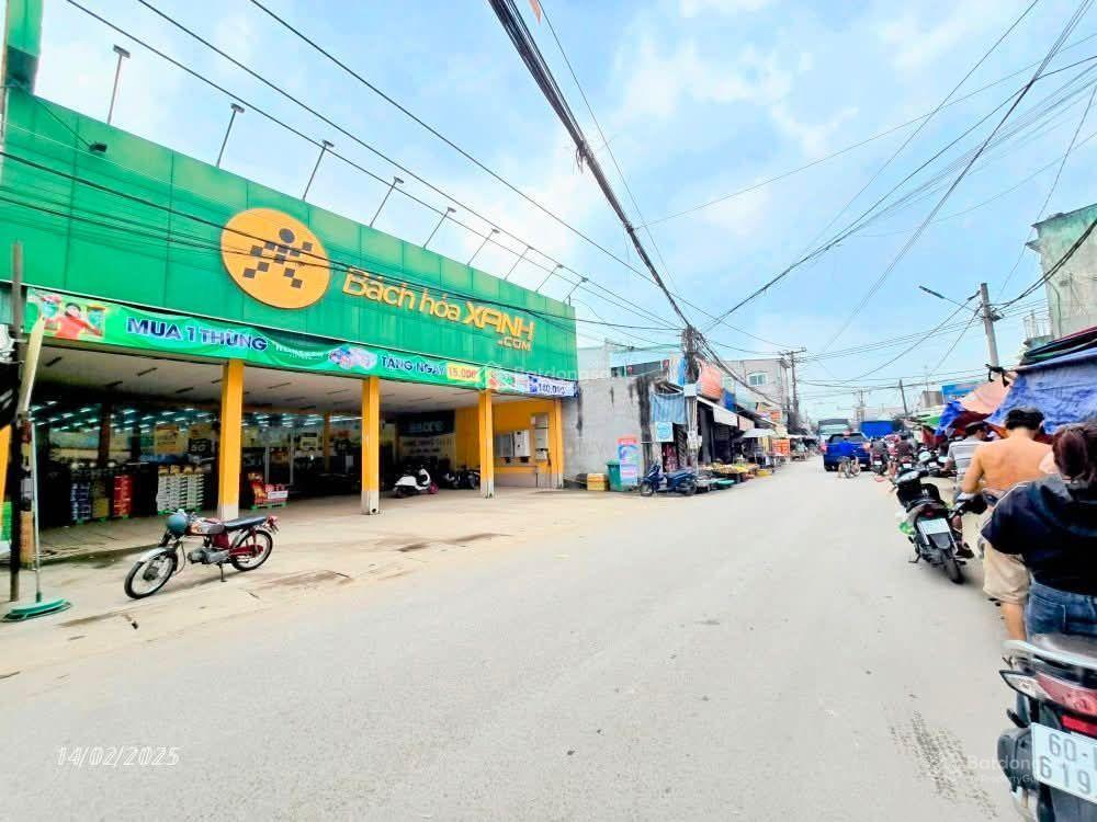 B.án lô đất ngay cạnh chợ nhỏ lộ đức. hố nai đồng nai diện tích  7 x 19m. sổ riêng full thổ cư.