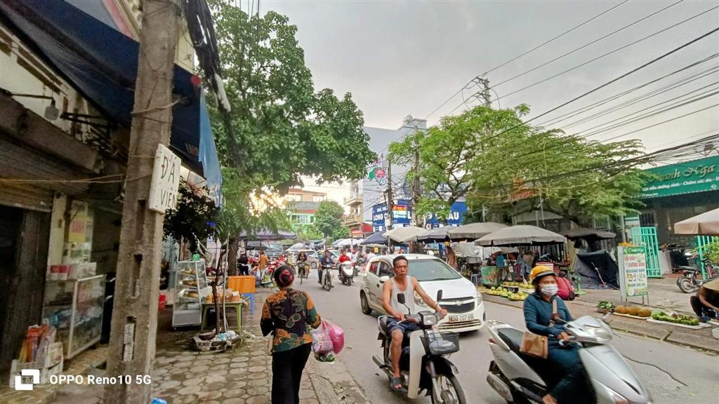 Tài chính công nhân, bán nhà 70m2 thị trấn đông anh, ngõ thông ô tô, sân trước ô tô đỗ thoải mái