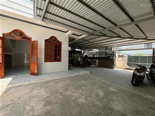 Cho thuê nhà 2 phòng ngủ rộng 200m2 sau chợ vĩnh hải giá 10 triệu/tháng