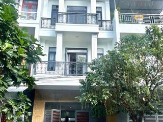 Cho thuê nhà 3 tầng 3 phòng ngủ full nội thất kđt hà quang 2 giá 16 triệu/tháng