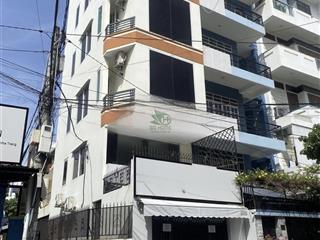 Cho thuê nhà 3 phòng có thang máy khu trung tâm thành phố giá 18 triệu/tháng
