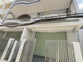 Hẻm xe hơi thông  sát mặt tiền  sổ vuông đẹp  không quy hoạch  giá tốt mua liền 3 lô