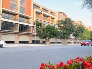 Bán shophouse 2 mặt tiền 120m2 vị trí cực đỉnh cạnh biển mặt đại lộ, gần chung cư tại vin ocp3