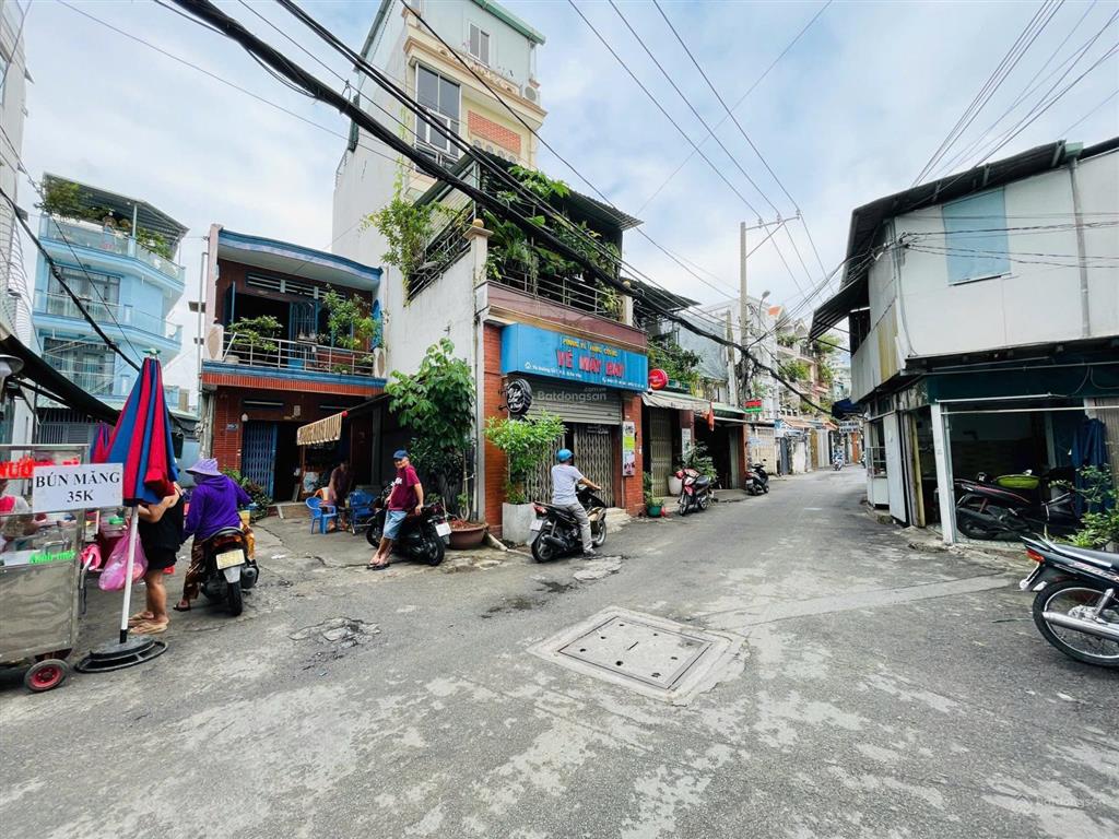 Chính chủ bán chdv 11p cho thuê 60 tr/ tháng giá 11.9 tỷ