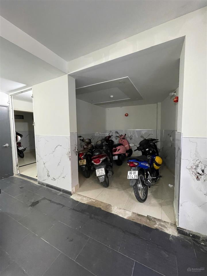 Chính chủ bán chdv 11p cho thuê 60 tr/ tháng giá 11.9 tỷ