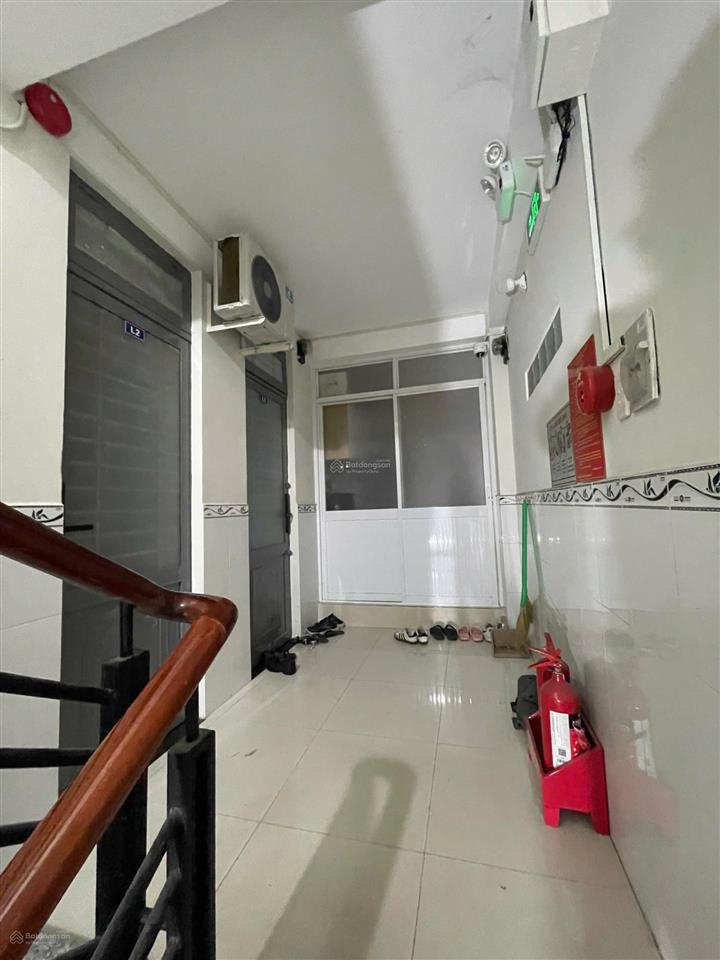 Chính chủ bán chdv 11p cho thuê 60 tr/ tháng giá 11.9 tỷ