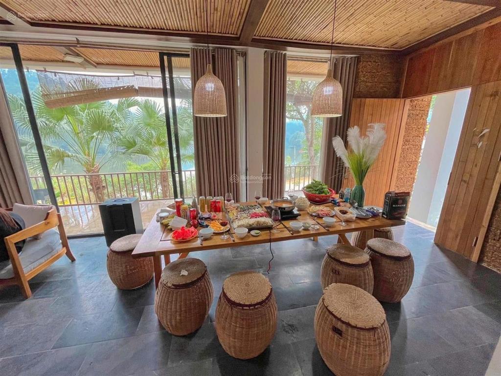 Chính chủ gửi bán cắt lỗ biệt thự đẹp tại thang mây  bản xôi ,view hồ, 7,8 tỷ, 287m2