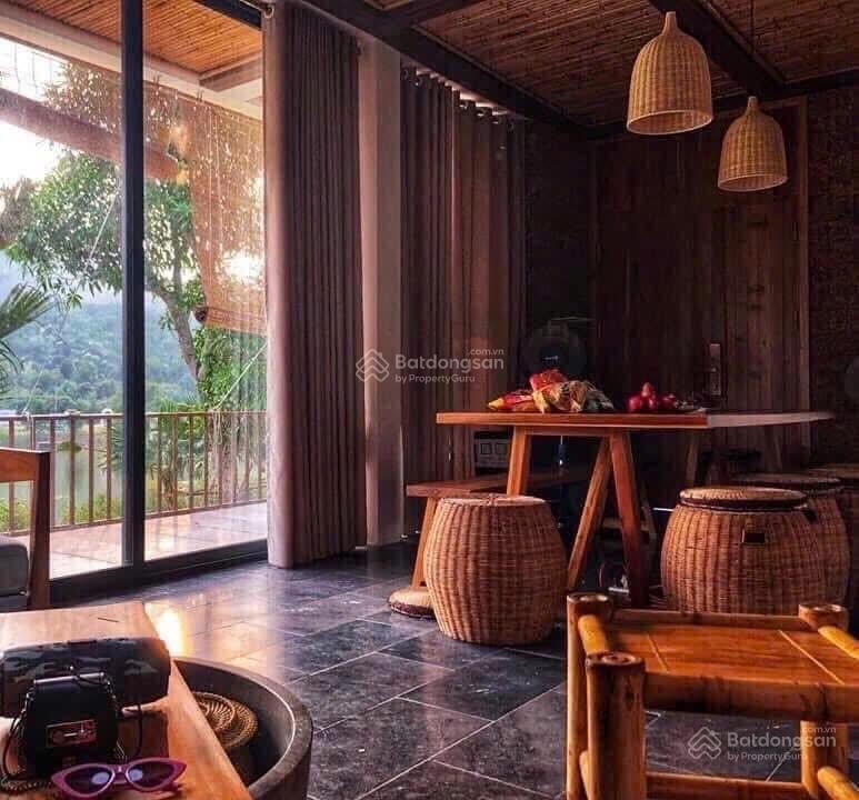 Chính chủ gửi bán cắt lỗ biệt thự đẹp tại thang mây  bản xôi ,view hồ, 7,8 tỷ, 287m2