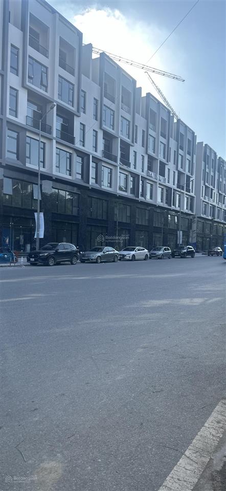 Mua bán shophouse, nhà phố thương mại tại tổng kho 3 lạc viên hải phòng, 6 tầng 1 tum