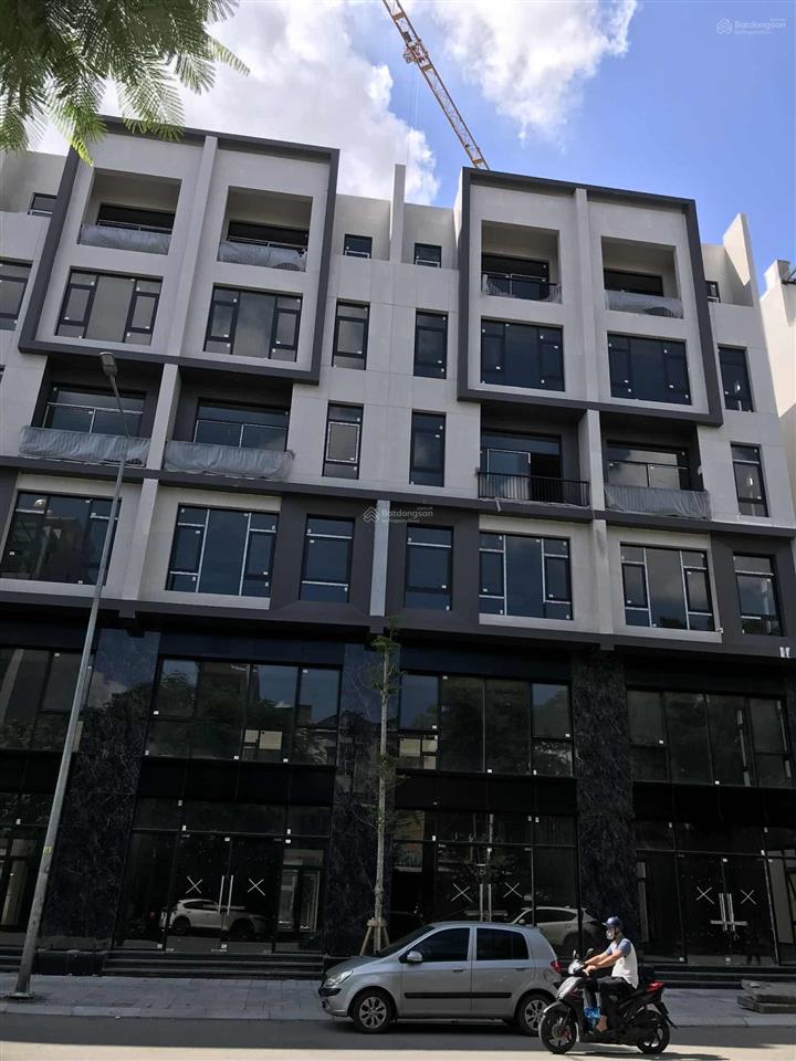 Mua bán shophouse, nhà phố thương mại tại tổng kho 3 lạc viên hải phòng, 6 tầng 1 tum