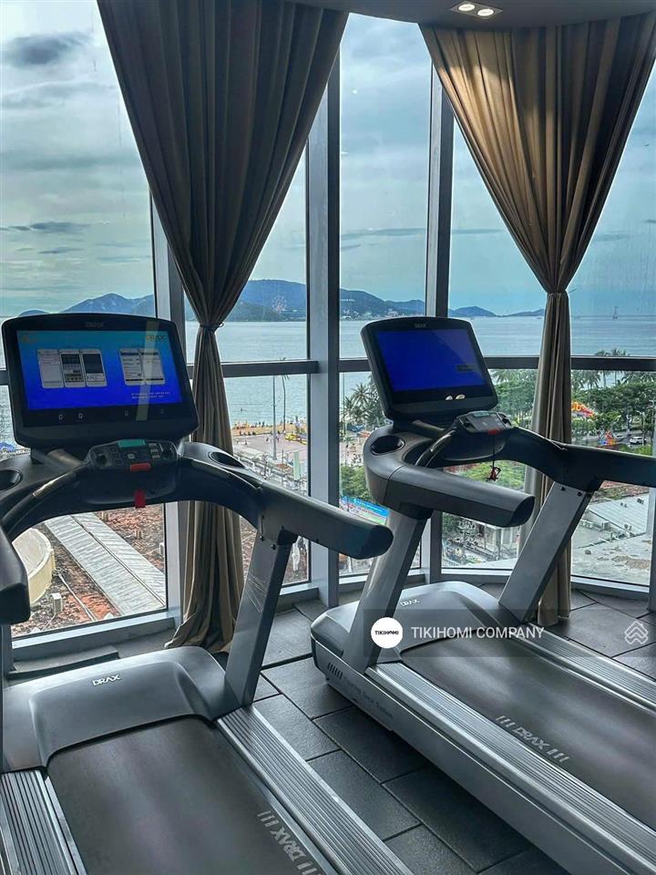 Bán căn hộ view biển xòe quạt panorama, tặng toàn bộ nội thất cao cấp  giá 4,2 tỷ
