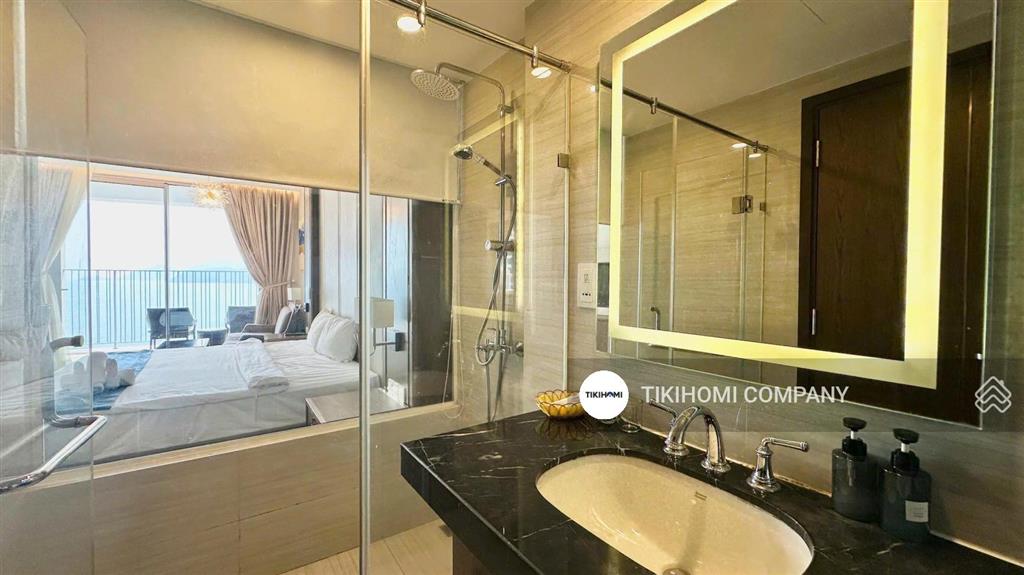 Giá tốt nhất thị trường, bán căn hộ view biển panorama ban công rộng  3,3 tỷ