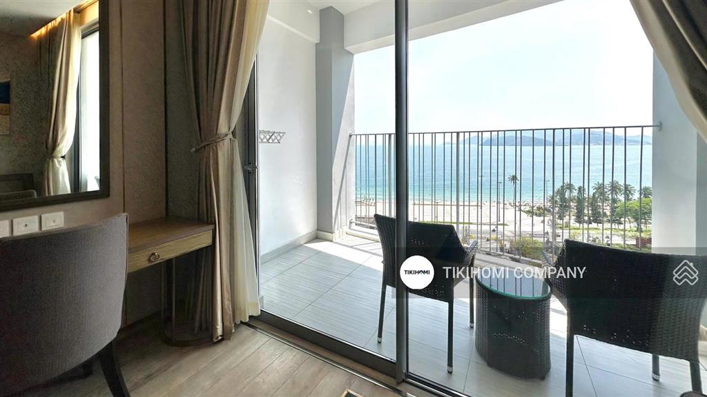 Giá tốt nhất thị trường, bán căn hộ view biển panorama ban công rộng  3,3 tỷ