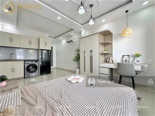 Căn hộ studio, ban công, nội thất cao cấp, máy giặt riêng, nội khu yên tĩnh