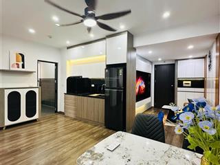 Bán cc vinaconex  tầng thấp  mặt đường nguyễn xiển  60m2 2 p ngủ  có slot oto, trang 0366 472 ***