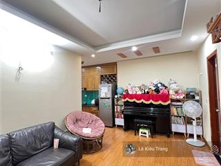 Bán chung cư tầng thấp đẹp  3 ngủ 2vs chỉ nhỉnh 4 tỉ sđcc kim văn kim lũ mặt đường nguyễn xiển