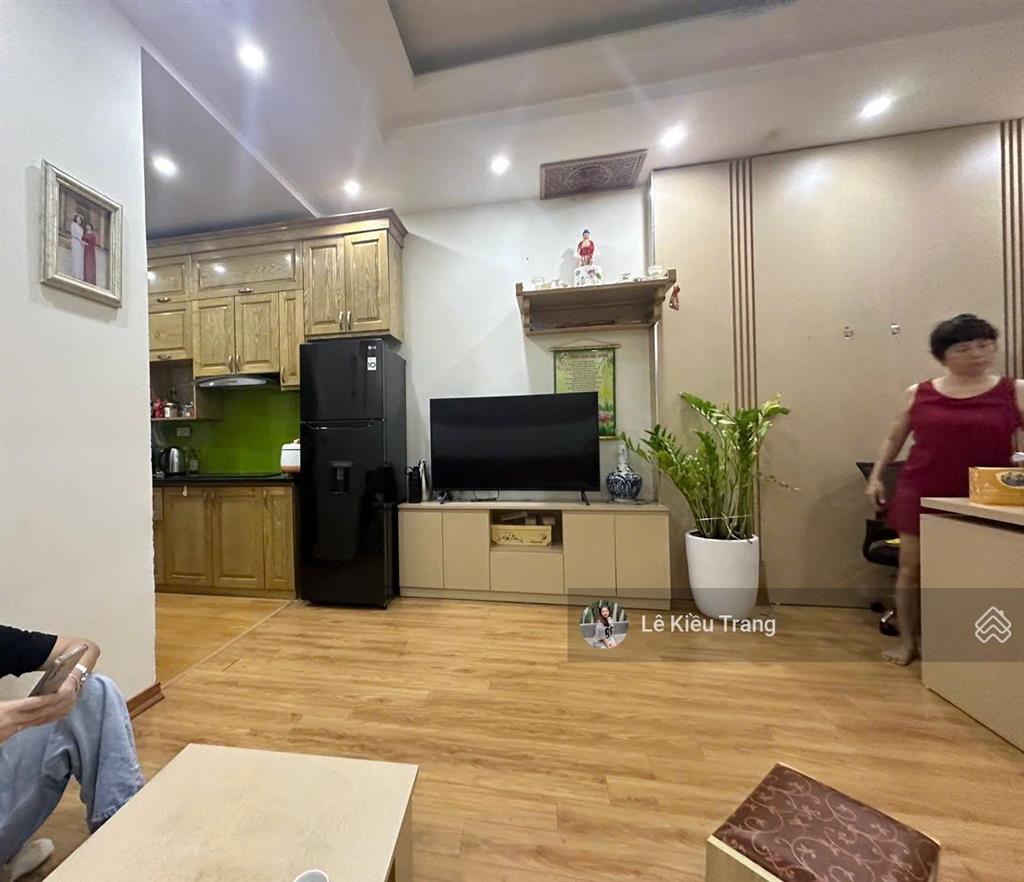 Nhỏ tiền 2.x tỉ bán căn chung cư tầng trung đẹp 45m2 kim văn kim lũ hoàng mai sđcc