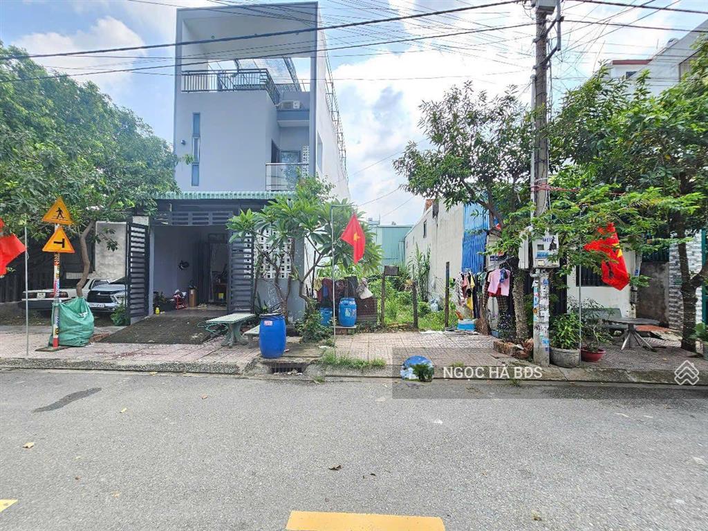 Thanh lí 92,8m2/1t950 trong kdc đất mới gần chợ thông dụng, đường thông 12m có vỉa hè, shr