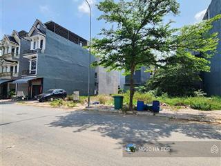 Chính chủ bán 64m2 đất gần miếu ông gù, đường nhựa 8m giá chỉ 1 tỷ 450 ngay chợ phú phong, shr